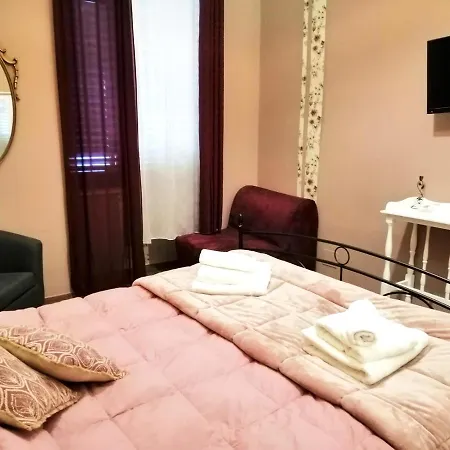 Bed & Breakfast Centro900 3*
