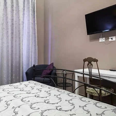 Oda ve Kahvaltı Centro900 4*