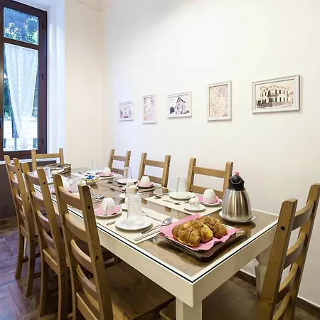 Bed & Breakfast Centro900 4*